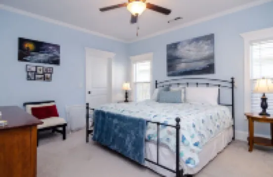 Beautiful and spacious beach cottage a short walk from the ocean