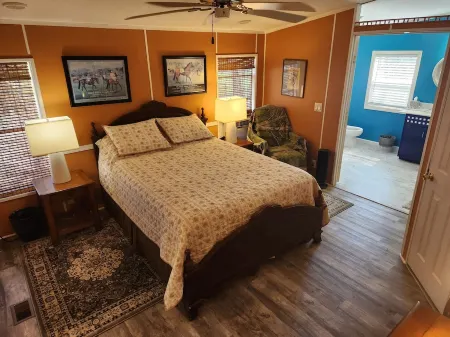 Beautiful home on 5 acre gated horse farm 3.5 miles from Tryon Equestrian Center