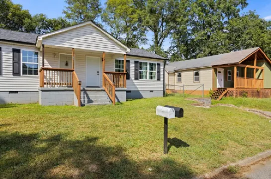 Wallk to coffee shops restaurants,  breweries all with in 1.5 miles of downtown 帕克酒店