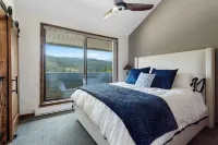 NEW! Luxury Penthouse 4BR/3BA Condo In Heart Of Downtown Winter Park