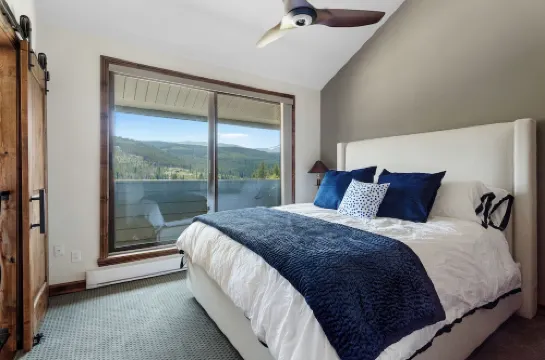 NEW! Luxury Penthouse 4BR/3BA Condo In Heart Of Downtown Winter Park