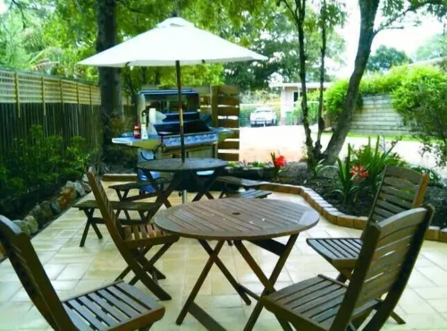 Maeburn Cottages - Self-contained Lakeside Getaway Hotels in Metung