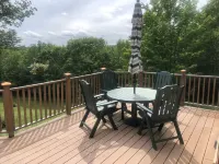 Loon Lake House- Private Home in Wayne- Lake view/ access Hotels in Wayne