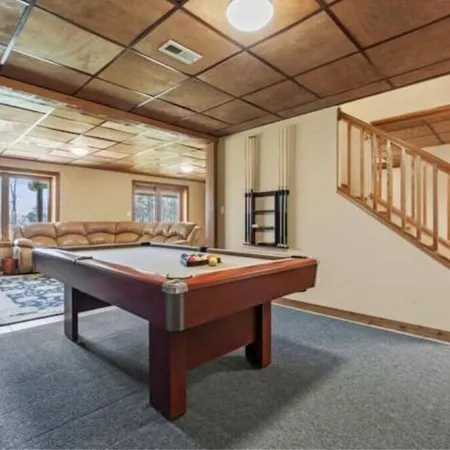 Lakefront Cabin Boat slip Wifi Fishing Firepit