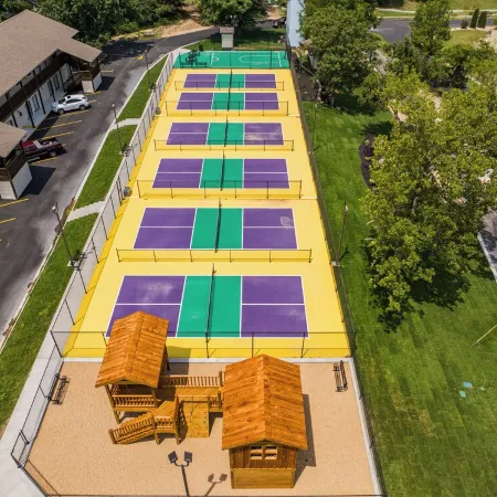 Lakeview Lodge - Getaways at Kimberling Crossing