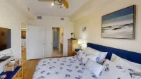 4th Floor spacious 2 BR, 2 BA w/ spectacular views of Boca Ciega Bay