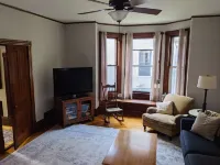 Updated Victorian in the Heart of Sheboygan. Beach, Downtown, Golf, Road America 希博伊根住宿飯店