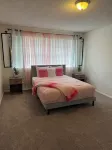 Cozy, Modern Two bedroom suite. HOME away from HOME Hotels near McNab Commons