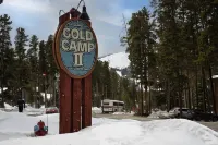 Modern cozy condo located close to ski area and Nordic Center in Breckenridge! - Jacuzzi