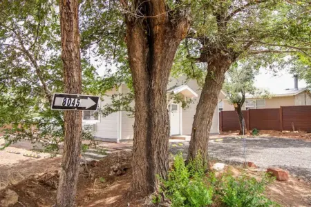 Heart Trail Lookout Unit 1 BRAND NEW HOT TUB and “The Griz” Cold Plunge! Отели в г. Коконино