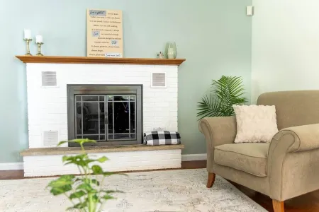 Sunset Cottage:  Spacious Vacation Home with Game Room