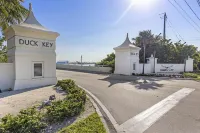 Private Pool Oasis - Centrally Located in Florida Keys