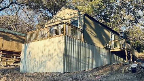 Lake Front Cabin just steps away from the water (Fox Cabin)