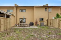 Stylish & Comfy Townhome Walking Distance to Beach - salle de sport