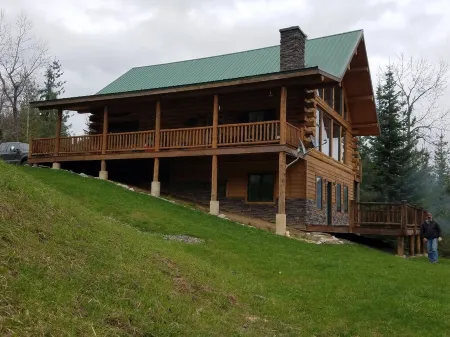 Beautiful log home along the St. Joe River in North Idaho