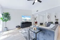 Charming 4-bedroom house with WiFi, AC in picturesque Mission Viejo