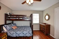 "The Cabin" at North Alabama Sailing Marina - Sail, Fish, Ski or Just Relax!