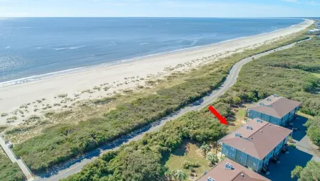 Secluded private OceanFront 3BR Condo steps from the pool golf course and ocean!