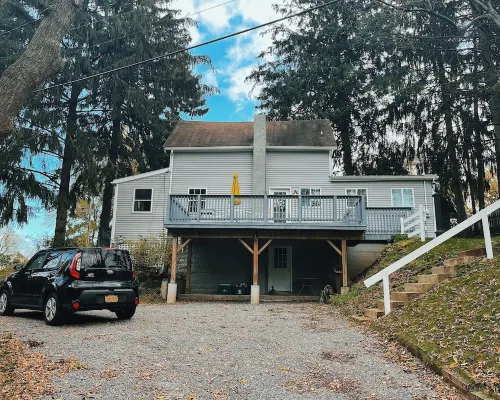Quiet renovated cottage by Seabreeze Hoteles en Irondequoit