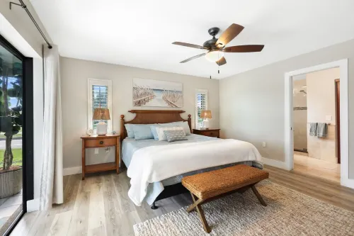 Billiards and Poolside Bliss Centrally located in SE Cape Coral, Pet Friendly!
