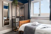 The Elderton, Newbiggin by the Sea, Northumberland.  3 minutes walk to the beach