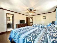 Your Private Clubhouse with Golf Simulator and Pool