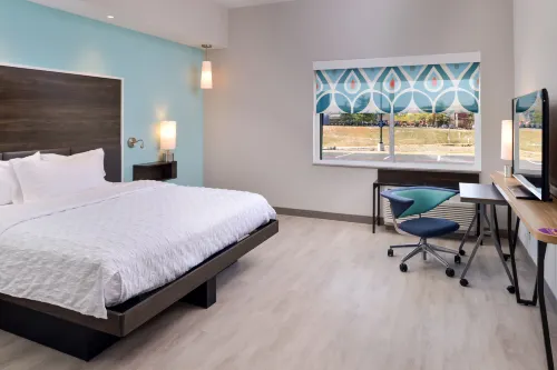 Tru by Hilton Staunton Hotels in Jolivue