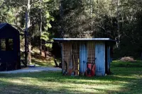 Charming Tiny House Escape<br> Hotels in Bald Knob