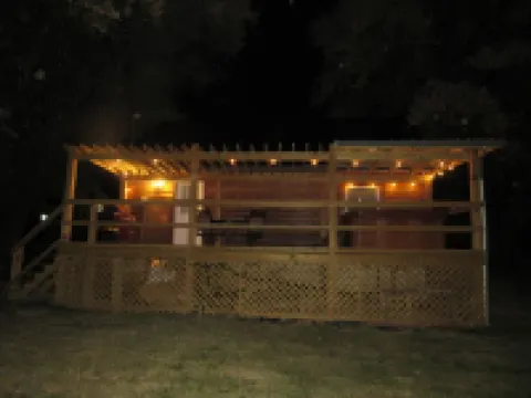 Lake house. Less than 3 miles from beautiful Lake Cumberland. Hotels in Jamestown