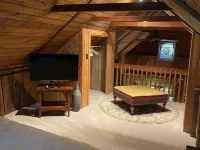 Old Timey Charm with Modern Amenities Hotels in Watauga