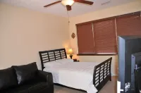 Albuquerque Home w/ Heated Pool & Hot Tub Near Balloon Fiesta