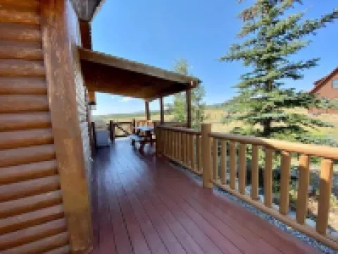 Cozy Two Bedroom Cabin Mountain Getaway! Hotels in Fairplay