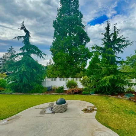 Spacious Yosemite Lodge –Arcades + EV Charger + 3B2B + Private 1 Acre +Game Room