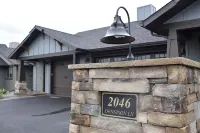 Designer Cottage Near Montana State University