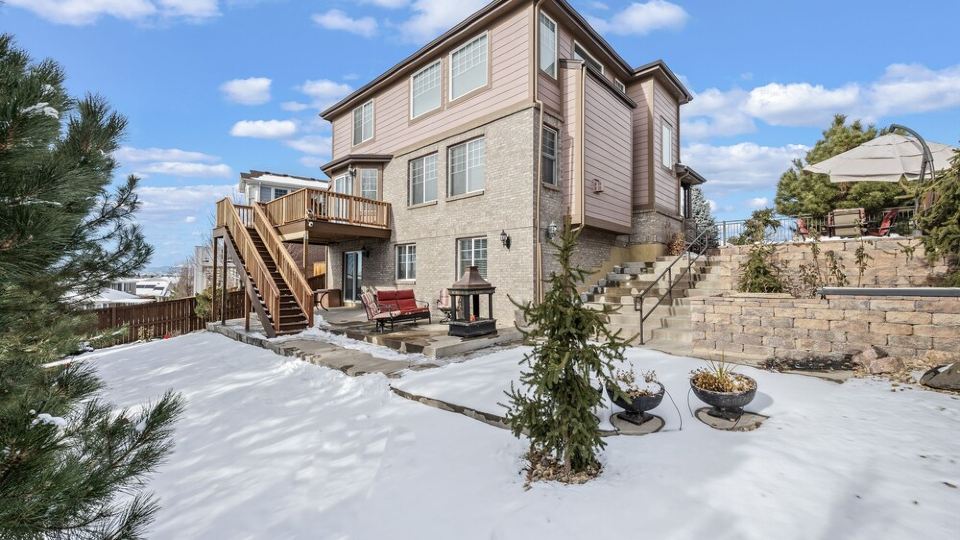 Aurora Manor with Breathtaking Views