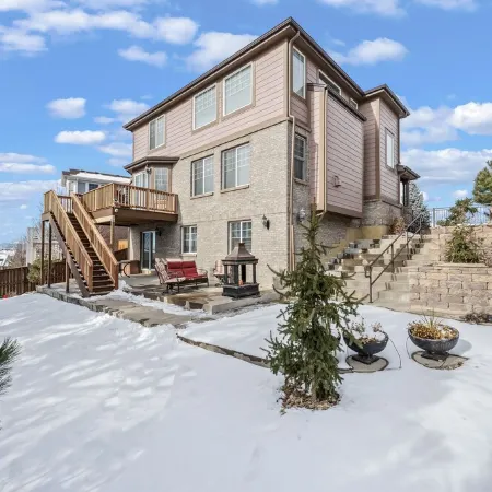 Aurora Manor with Breathtaking Views