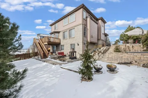Aurora Manor with Breathtaking Views - balcony
