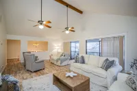 Spacious Vacation Home: Sleeps 16, 1/2 mi to Beach & Boat Ramp - Family Friendly Hotels in Port O'Connor