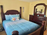 JasJax Palace: Beach, Mall, Casino & Shop - Your Decked-Out Getaway!