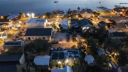 Cozy apartment in the midst of historic downtown St Marys