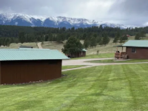 Elk Cabin - Mountain Views, Hear Rushing River, Private, Pet Friendly 斯蒂爾沃特縣酒店