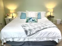 Resort-Style Studio on the Golf Course!