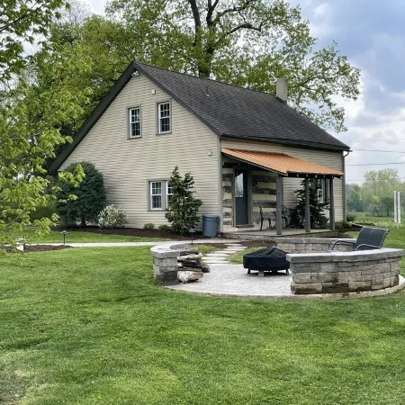 10 Minutes from Sight and Sound, Restored 1700's Home Surrounded by Farmland