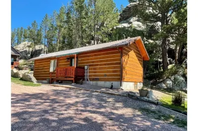 Paradise Land Cabin B