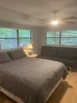 Quiet Lakefront Cottage