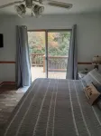 Steps to Shooting Creek. Free   2 Bedrooms and Game Room if Booked  by OCT 1st