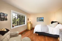 5 star, sleds snowshoes to use, trails, early checkin/late checkout if available Hotels near California Historical Landmark 780-6: Transcontinental Railroad in Truckee