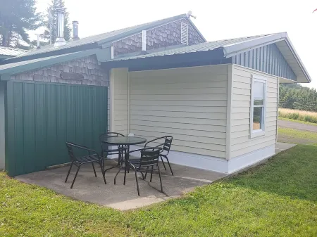 Sunrise Lodge at Mt. Waiontha: An Outdoor Experience