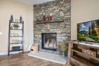 Lake Home, 5 Min to Nisswa, Close to Paul Bunyan State Trail! Near Shops & Golf!