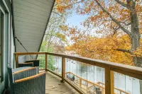 Riverhaven! Gorgeous A-Frame On St Joe River!!